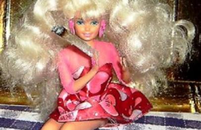 enjoy rolling Barbie nhled